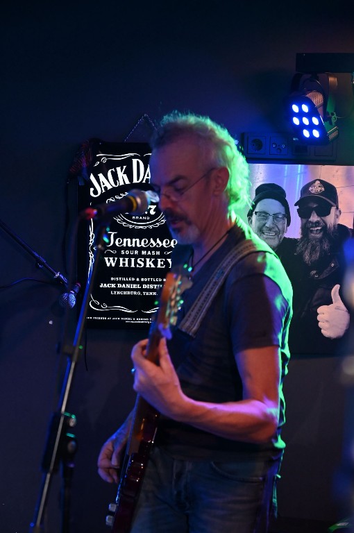 ../Images/10 jaar Ro's Barbershop 275.jpg